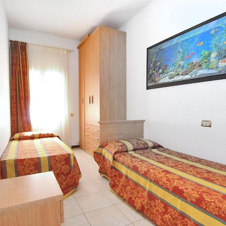 Milan Appartement Caorle Buitenkant foto